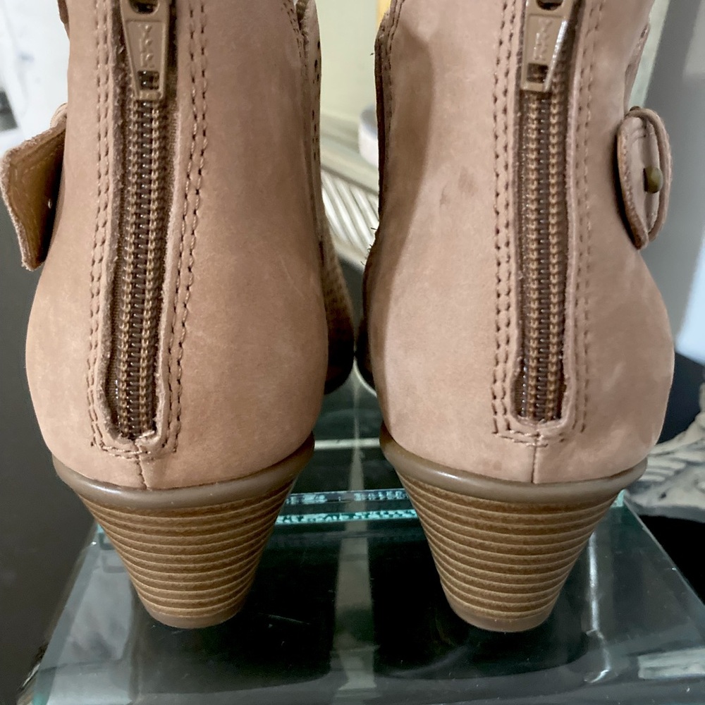 EARTH SUEDE, Leather Upper, WOMENS 9 - Picture 4 of 6